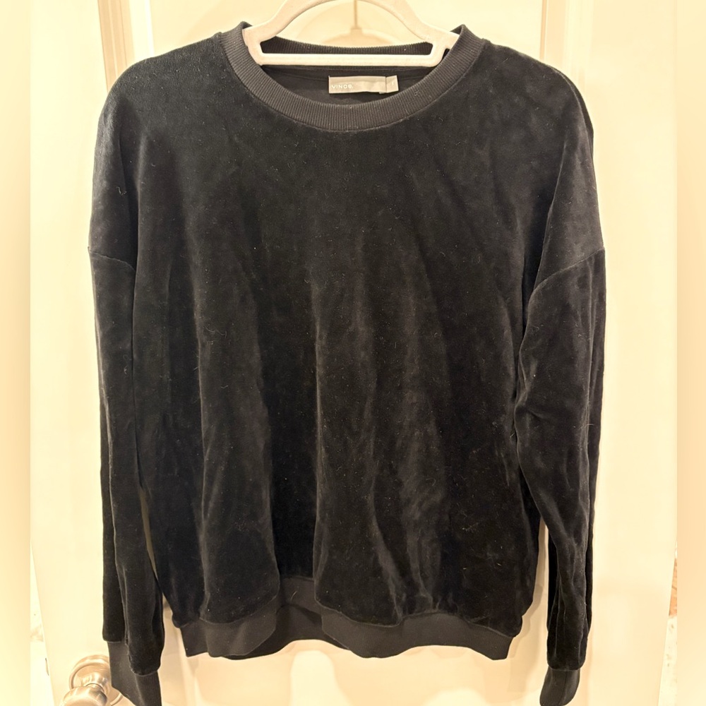 NWT Vince Black Velvet Sweatshirt